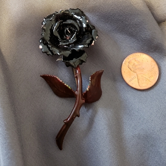 Vintage Black Rose with Stem Thorns Grief Bereavement Pin Funeral Loss 1950s - Picture 4 of 10
